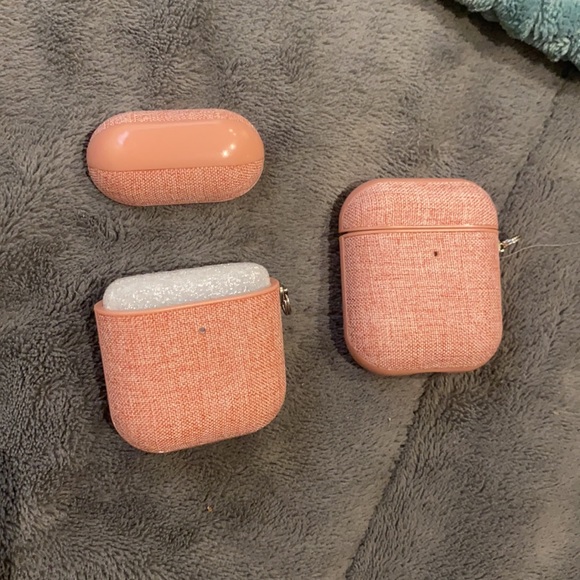 Matching air pod cases - Picture 3 of 3